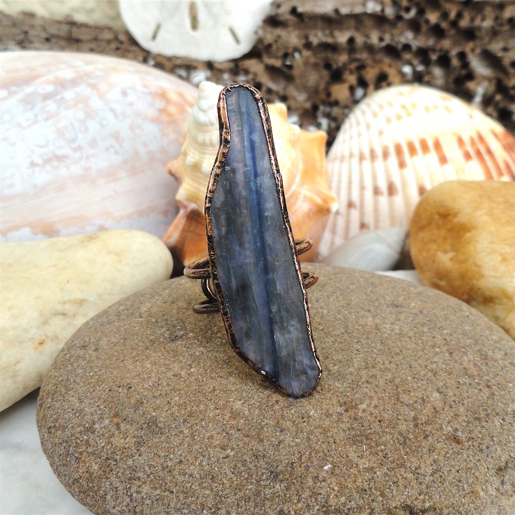 Kyanite Adjutable Ring .